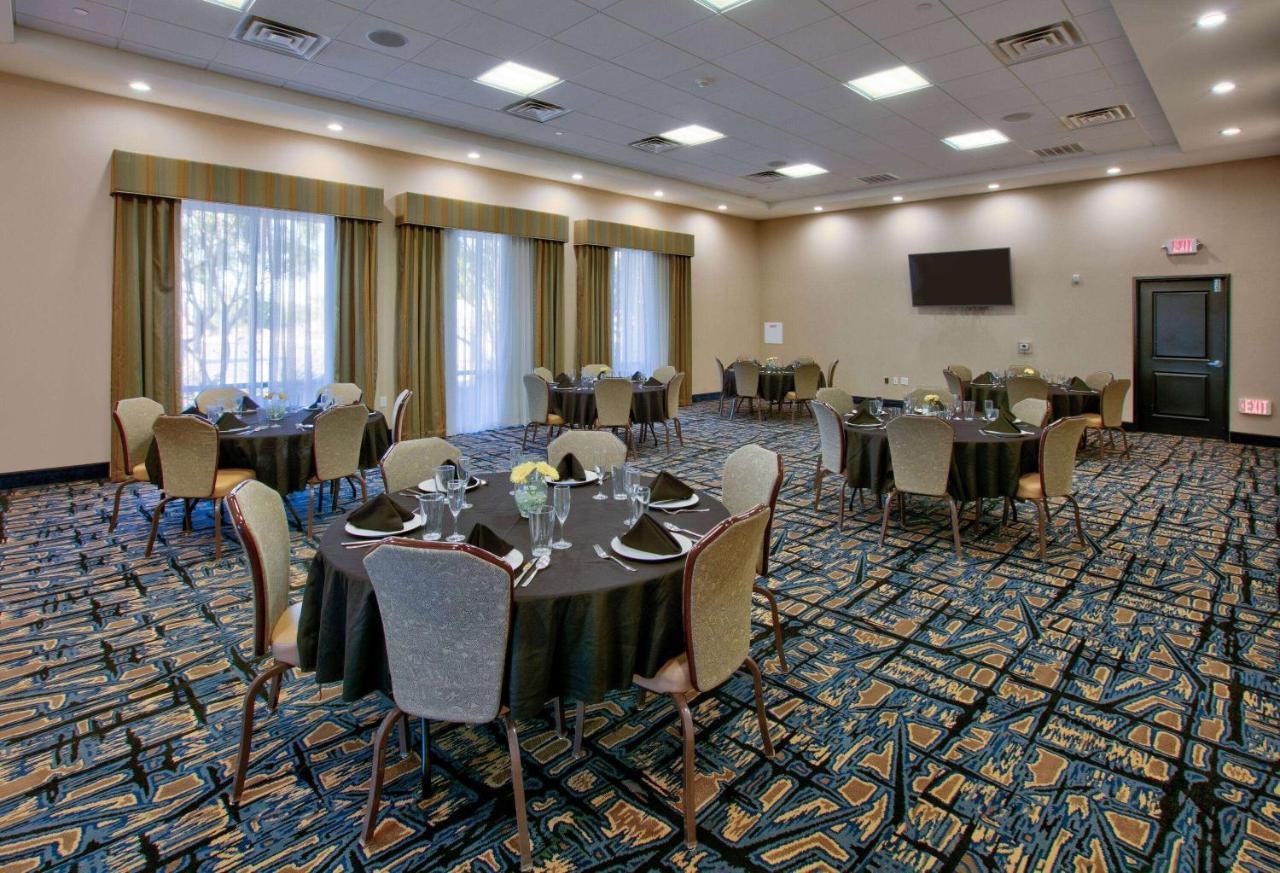 La Quinta Inn & Suites By Wyndham Lubbock Southwest エクステリア 写真
