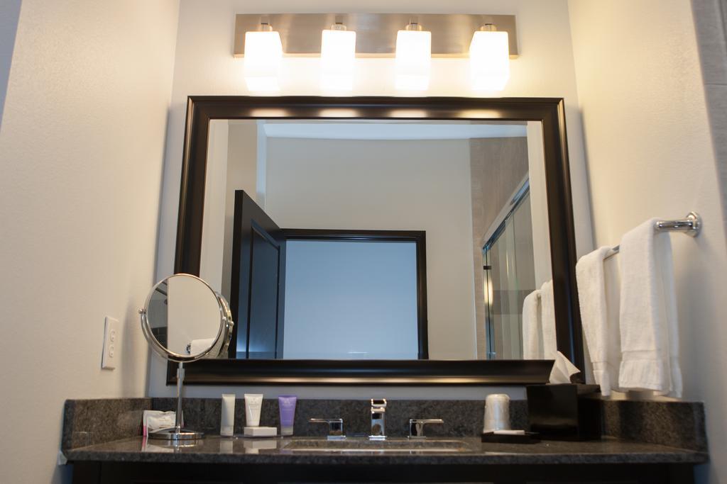 La Quinta Inn & Suites By Wyndham Lubbock Southwest エクステリア 写真