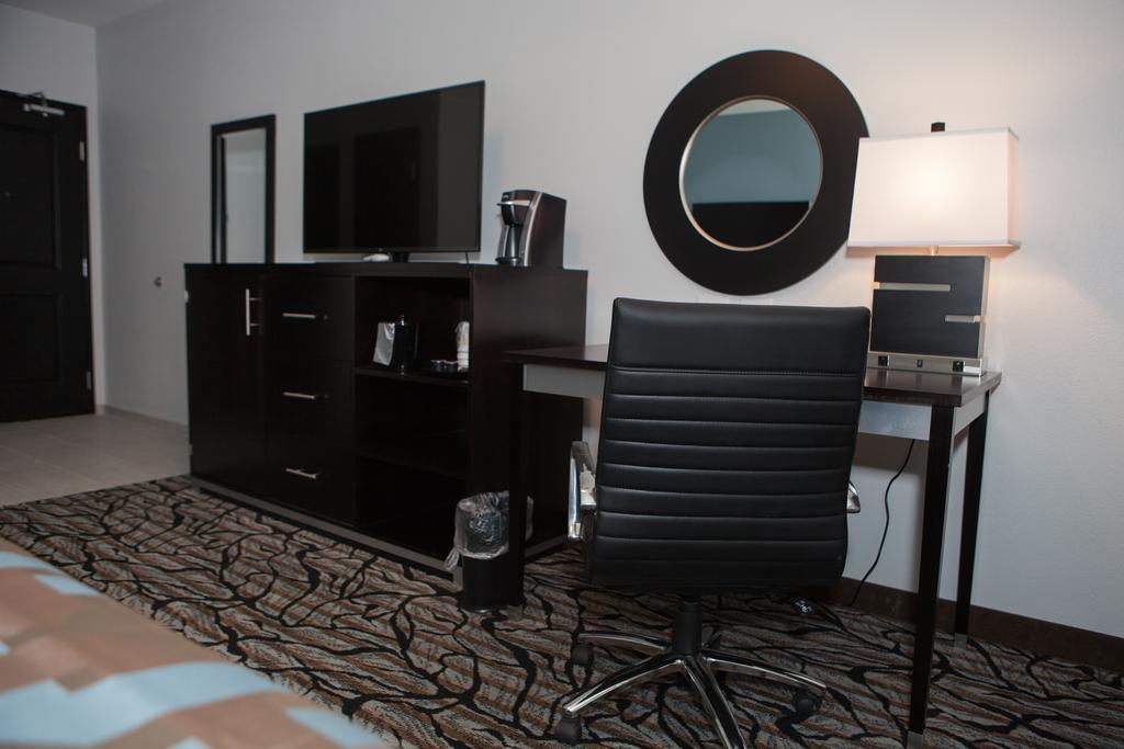 La Quinta Inn & Suites By Wyndham Lubbock Southwest エクステリア 写真